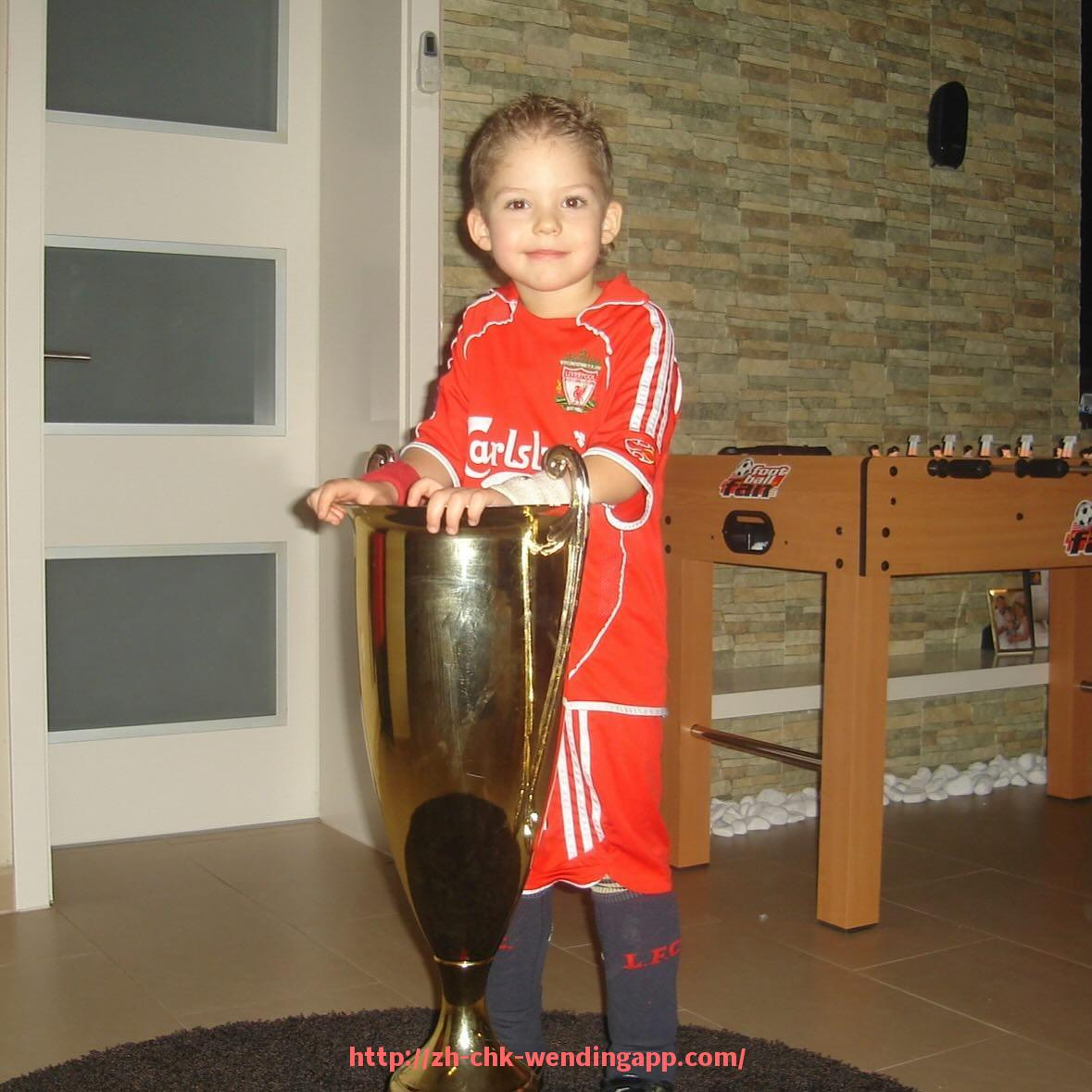 问鼎娱乐官网-法甲新赛季亮点及热门球队赛季前瞻